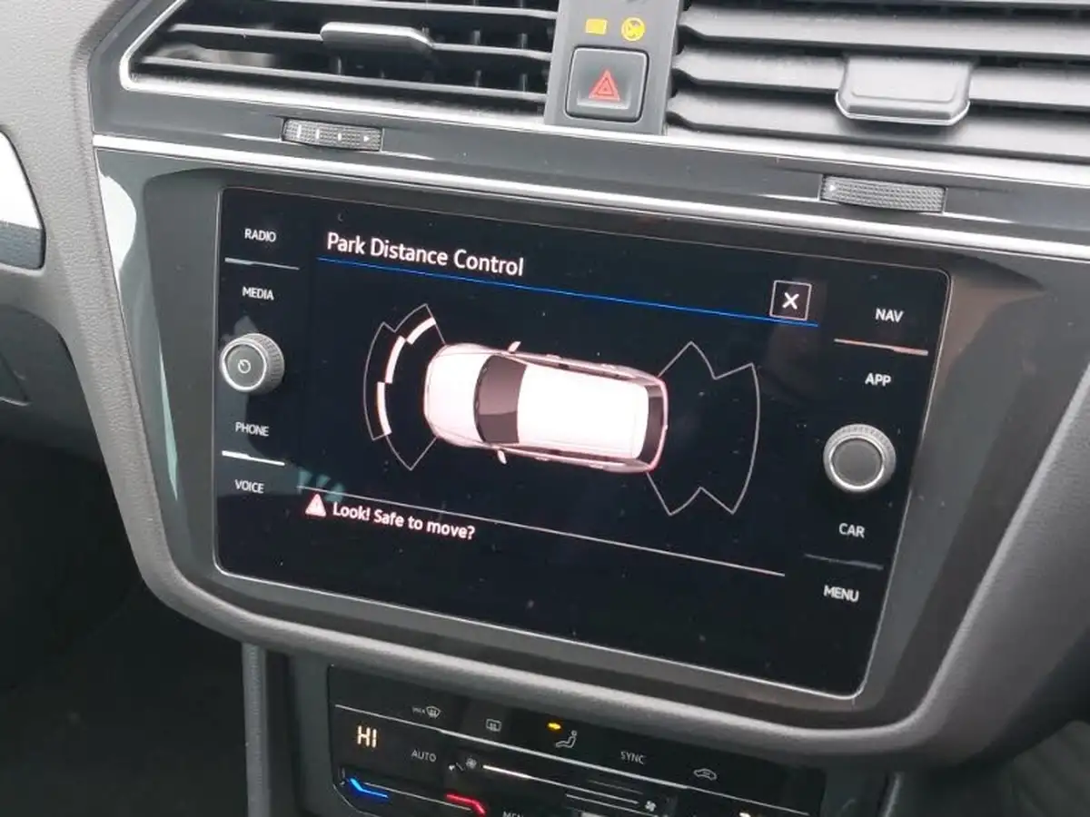 2021-volkswagen-tiguan-15-tsi-life-150ps-dsg-big-9