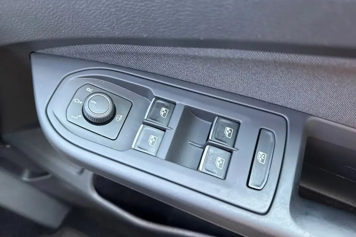 2020-volkswagen-golf-15-etsi-style-150ps-hatchback-big-38