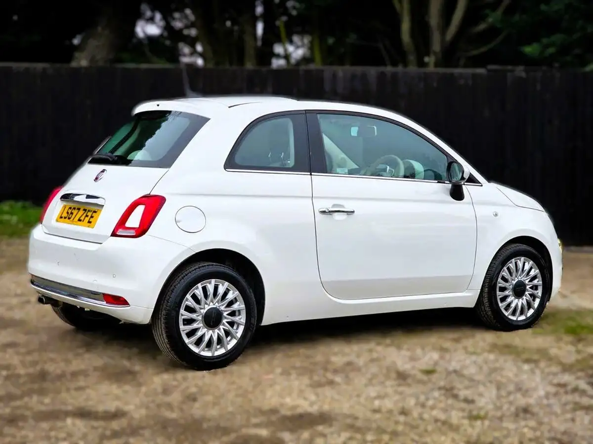 2017-fiat-500-12-lounge-big-12