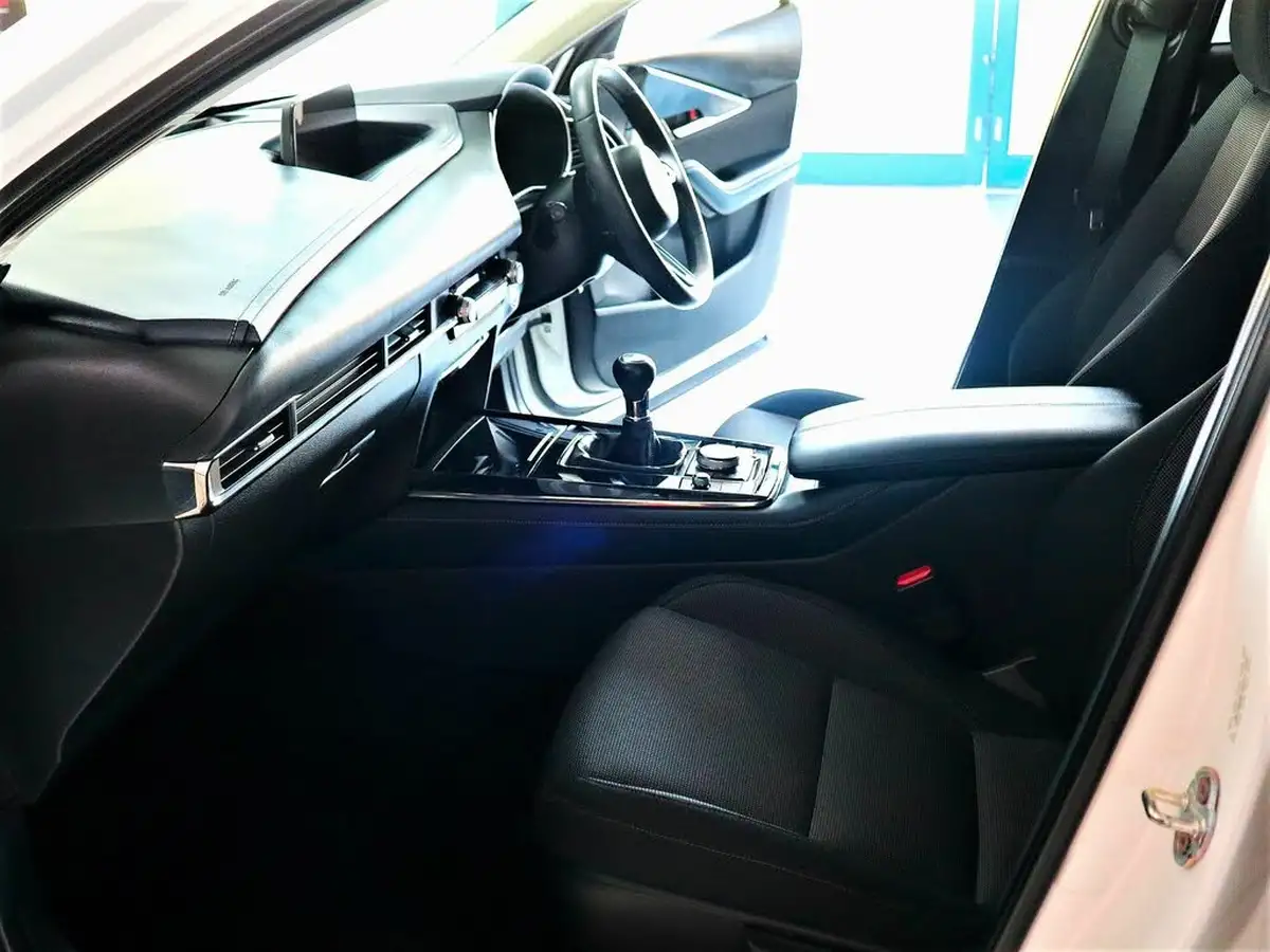 2020-mazda-cx-30-20-skyactiv-g-sport-lux-big-3