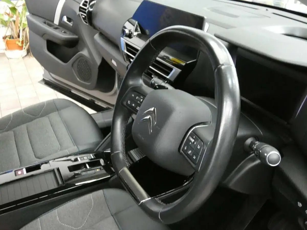 2021-citroen-c4-15bluehdi-shine-130ps-eat8-big-57