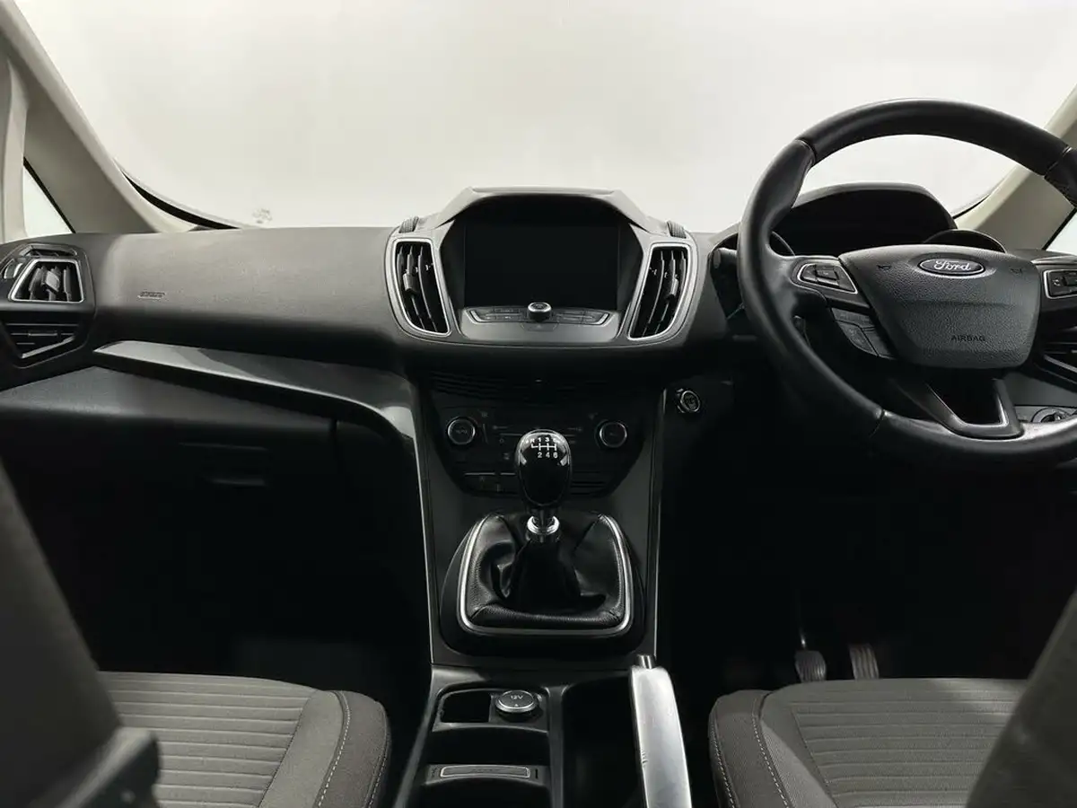 2019-ford-c-max-10t-titanium-125ps-big-17