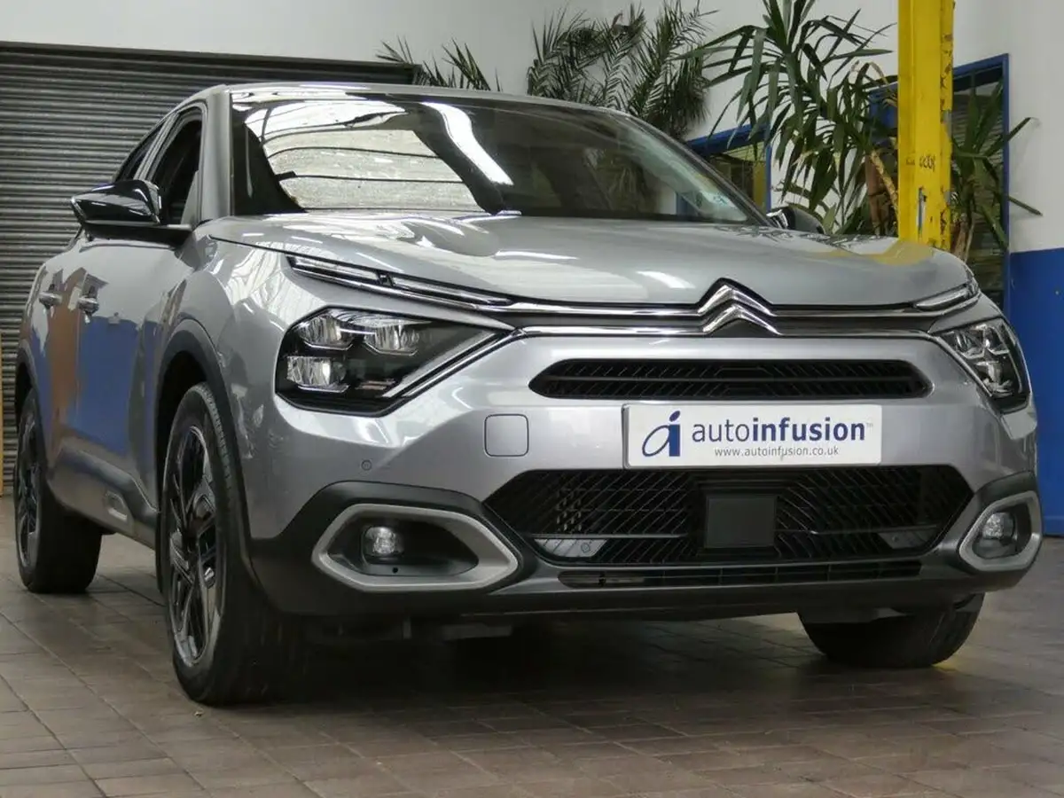 2021-citroen-c4-15bluehdi-shine-130ps-eat8-big-29