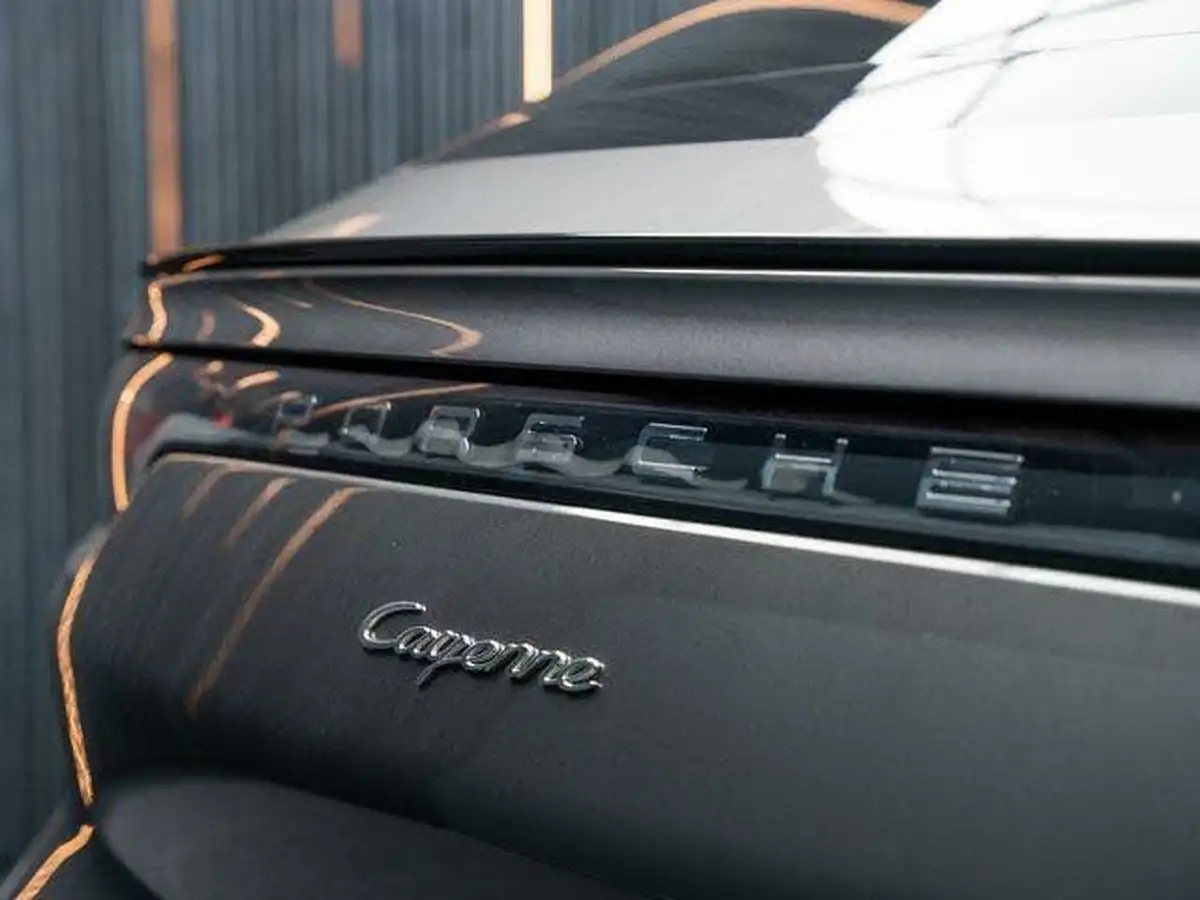2021-porsche-cayenne-30-v6-coupe-big-21