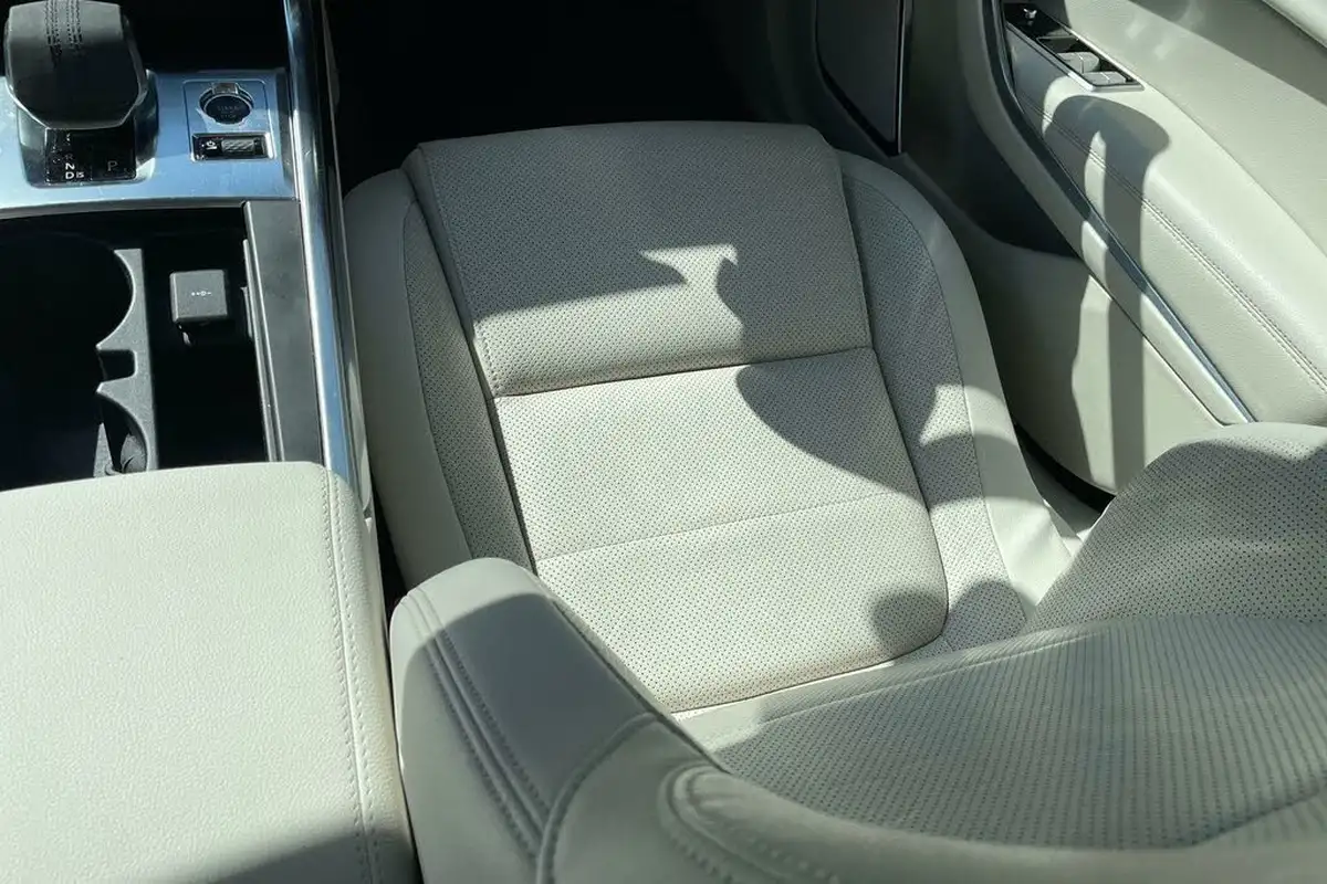 2021-jaguar-xf-20-p250-s-big-32
