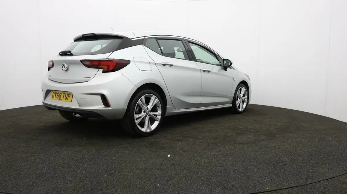 2018-vauxhall-astra-14i-16v-turbo-sri-vx-line-nav-big-7