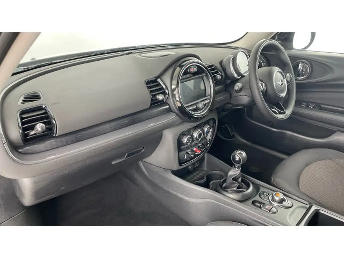 2020-mini-clubman-15-cooper-classic-big-6