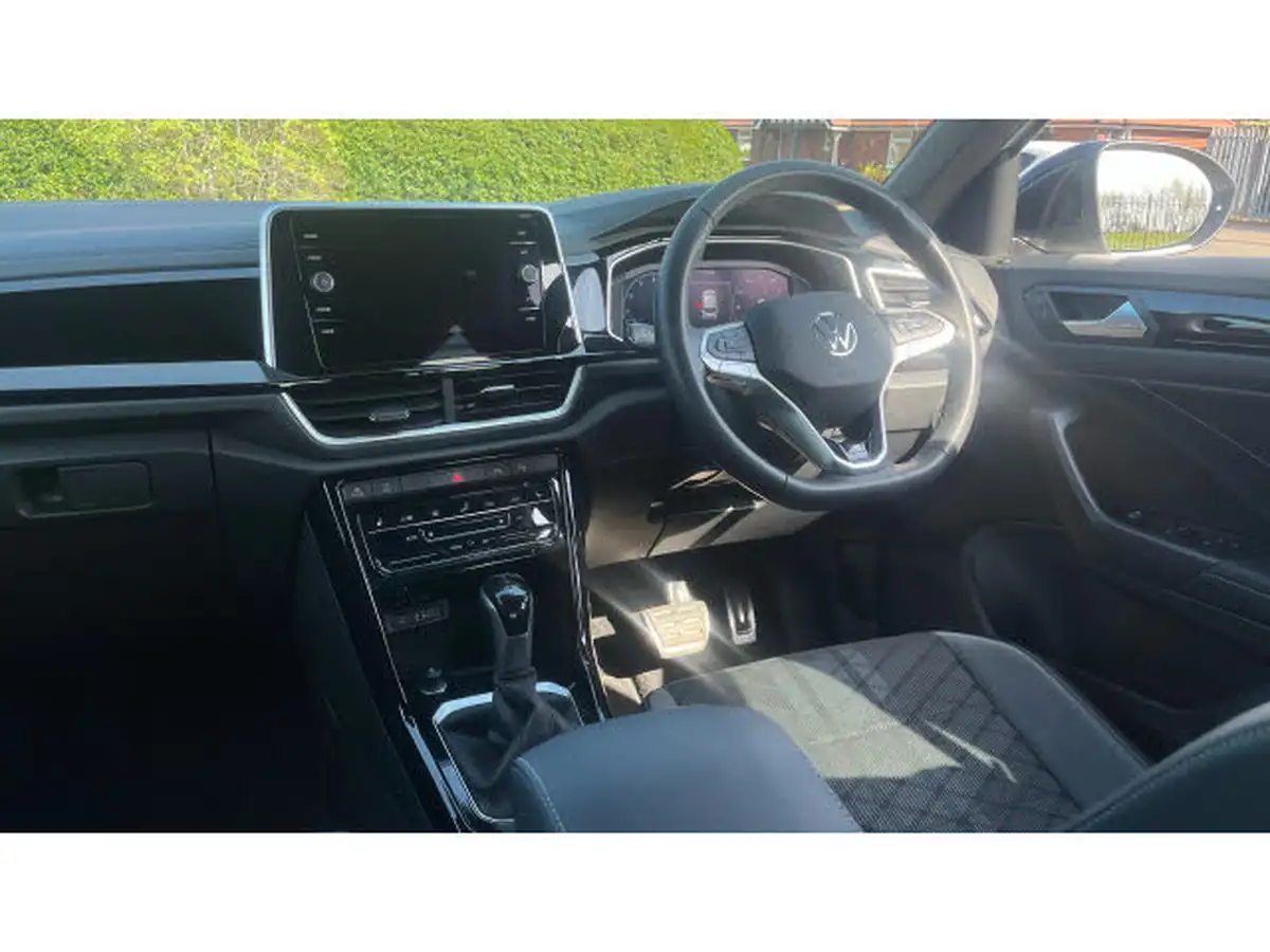 2024-volkswagen-t-roc-15-tsi-r-line-hatchback-5d-dsg-big-9