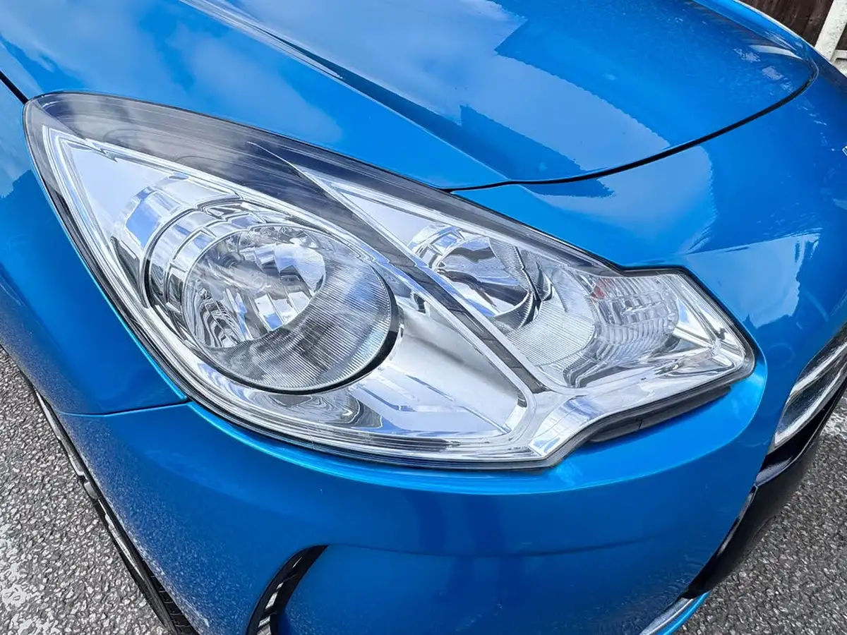 2012-citroen-ds3-16-dstyle-big-17
