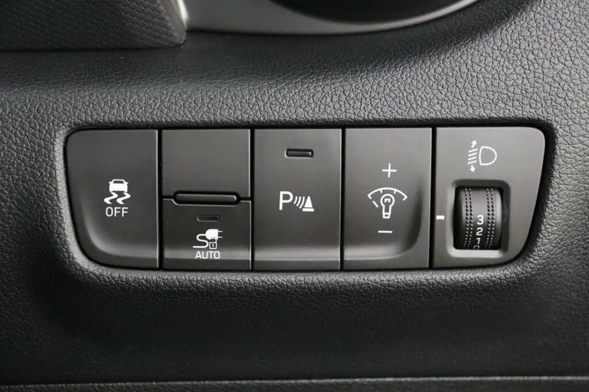 2022-hyundai-kona-e-premium-204ps-64kwh-7kw-obc-big-20