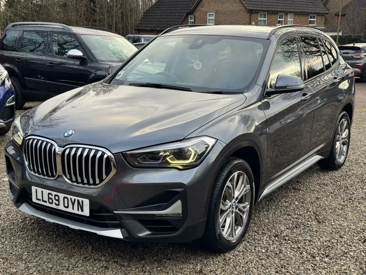 2019-bmw-x1-20-sdrive-20i-xline-sdrive20i-big-2