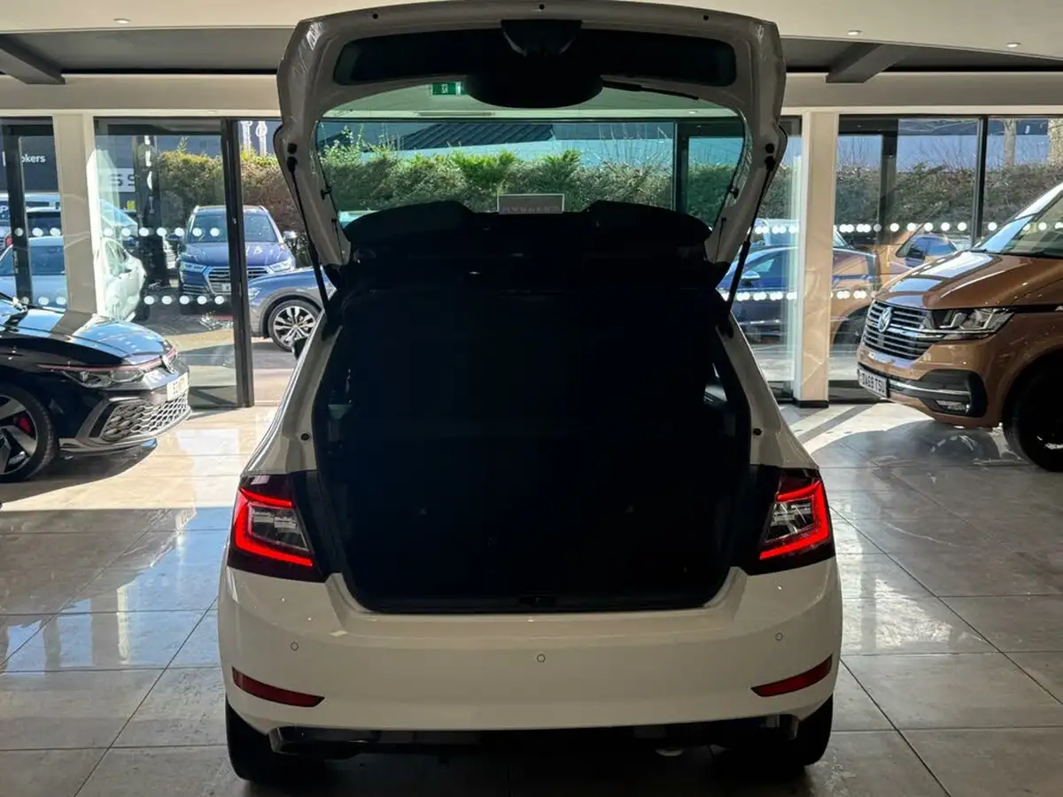 2020-skoda-fabia-10-tsi-monte-carlo-95ps-hatchback-big-7