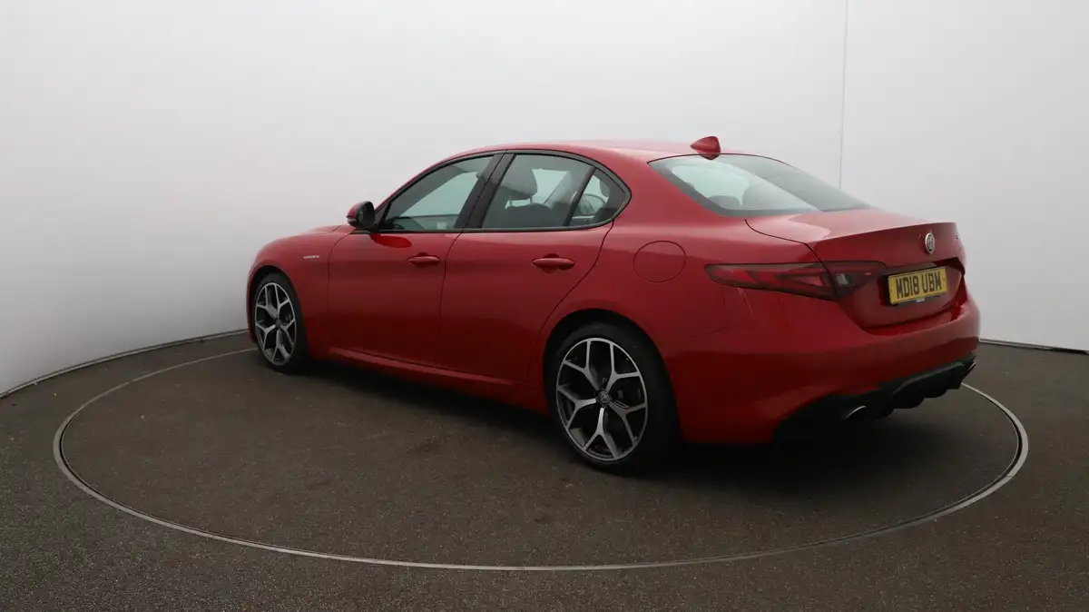 2018-alfa-romeo-giulia-20-veloce-big-55