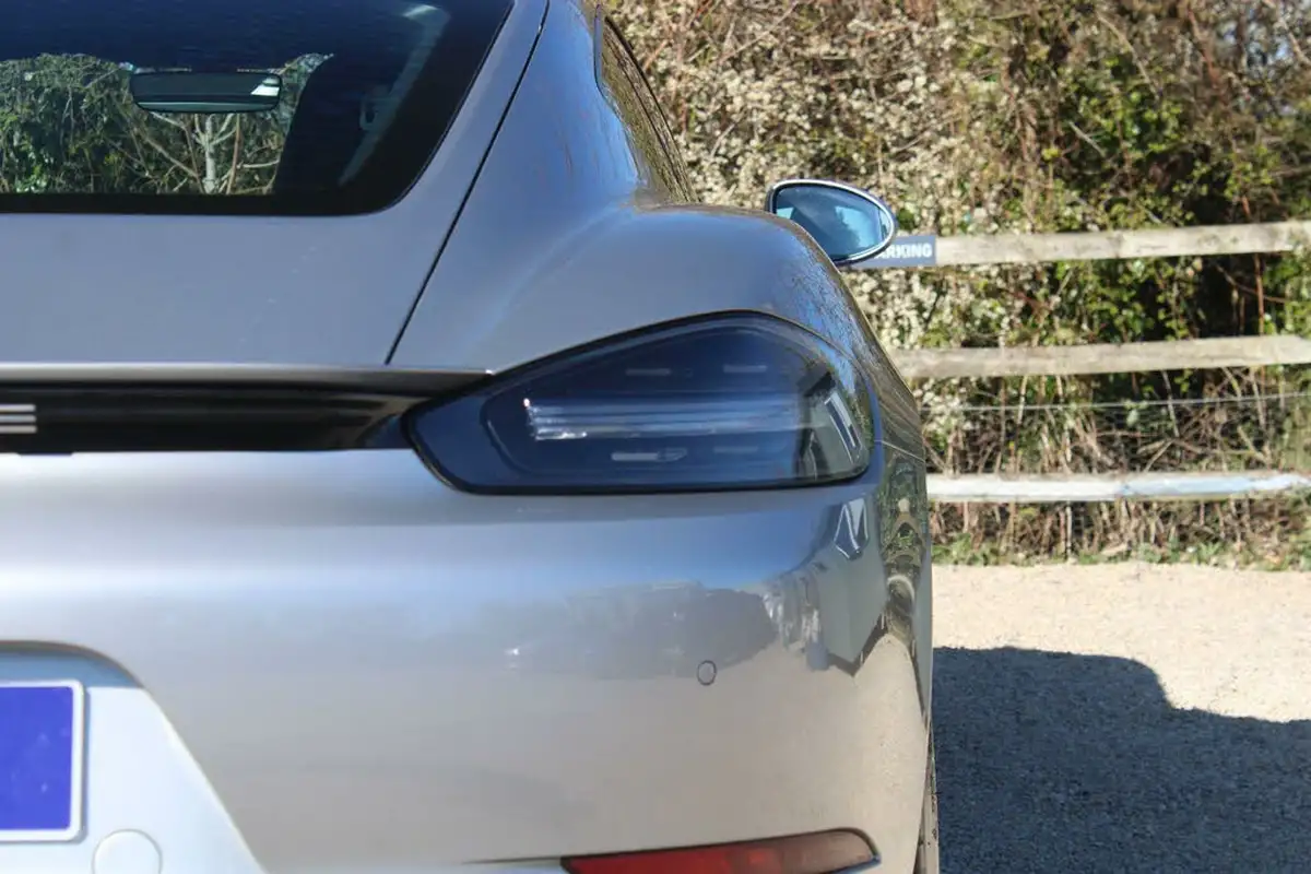 2020-porsche-cayman-718-20-cayman-pdk-big-41