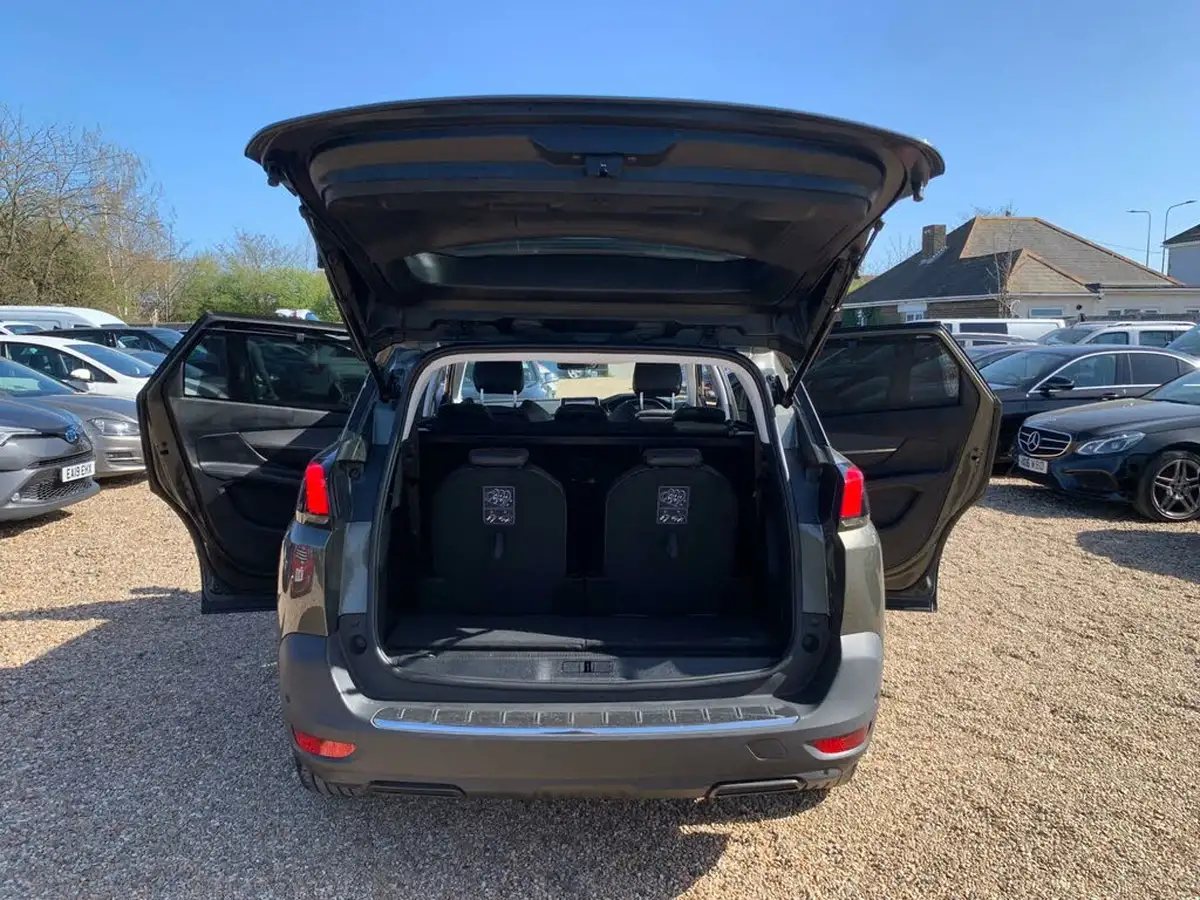 2020-peugeot-5008-suv-15-bluehdi-allure-big-60