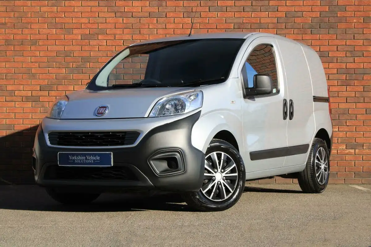2021-fiat-fiorino-13td-cargo-tecnico-multijet-95pseu6d-big-12