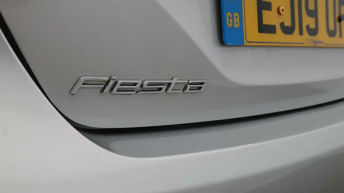 2019-ford-fiesta-10t-st-line-125ps-5d-big-22