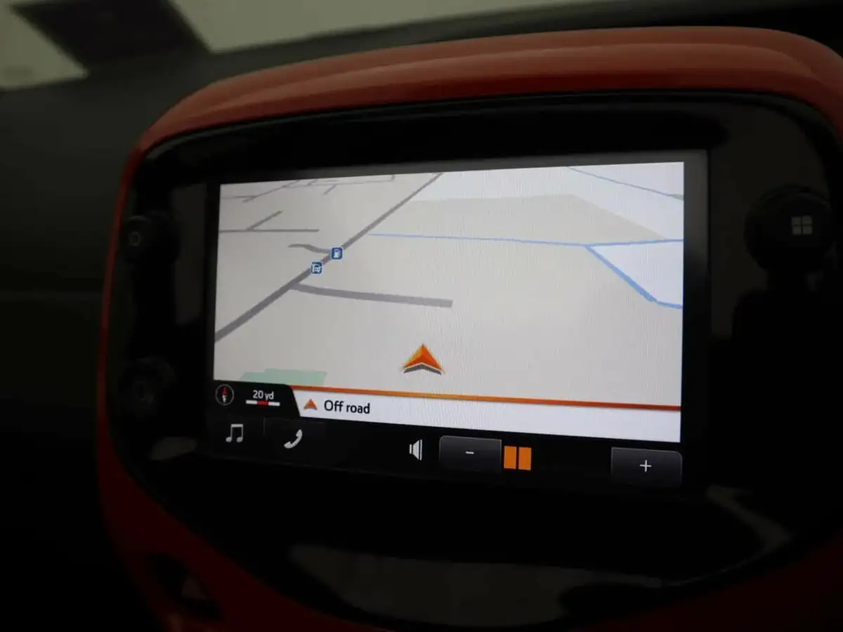 2019-citroen-c1-10-vti-flair-72ps-5d-etg-big-15