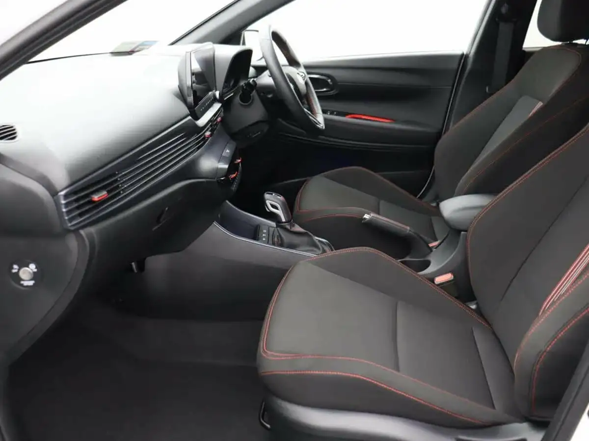 2024-hyundai-i20-10-t-gdi-n-line-dct-big-18