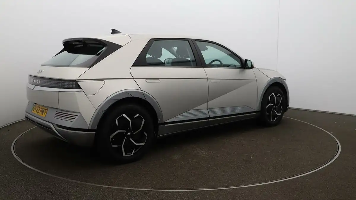2022-hyundai-ioniq-5-e-premium-217ps-73kwh-rwd-big-44