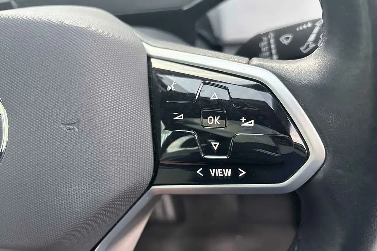 2021-volkswagen-id3-e-family-145ps-big-14