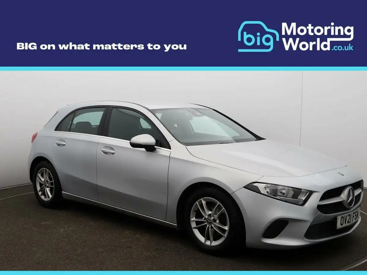 2021-mercedes-benz-a-class-13-a180-se-big-0