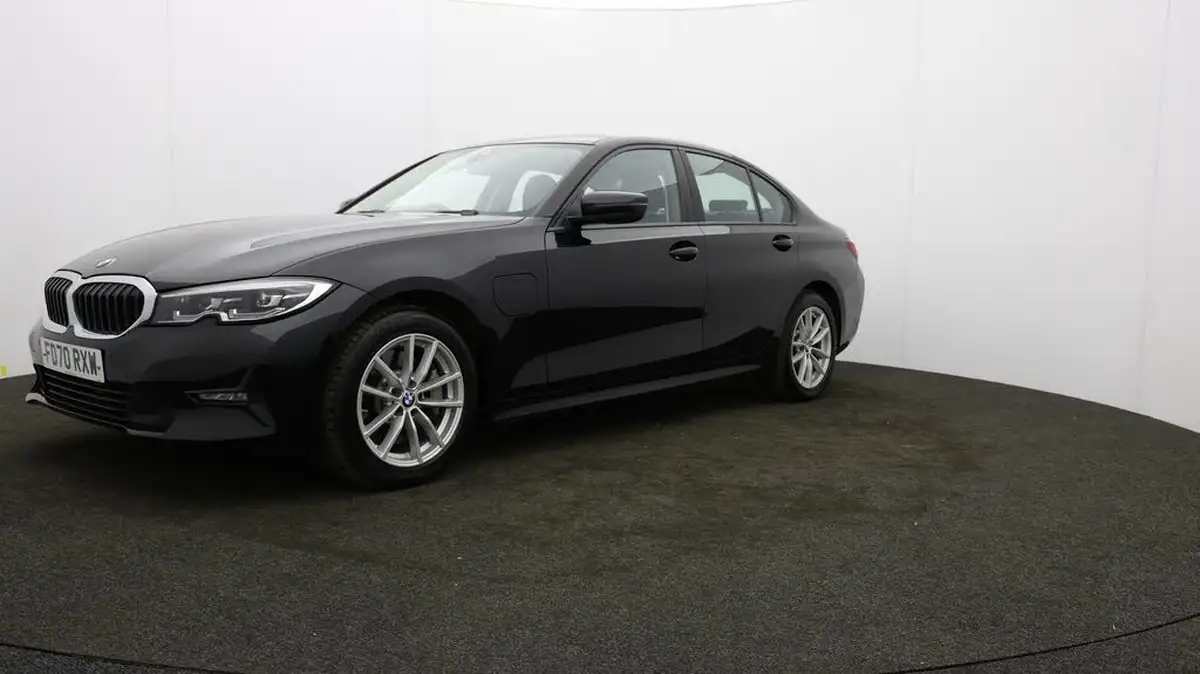 2020-bmw-3-series-20-330e-se-pro-saloon-4d-big-2