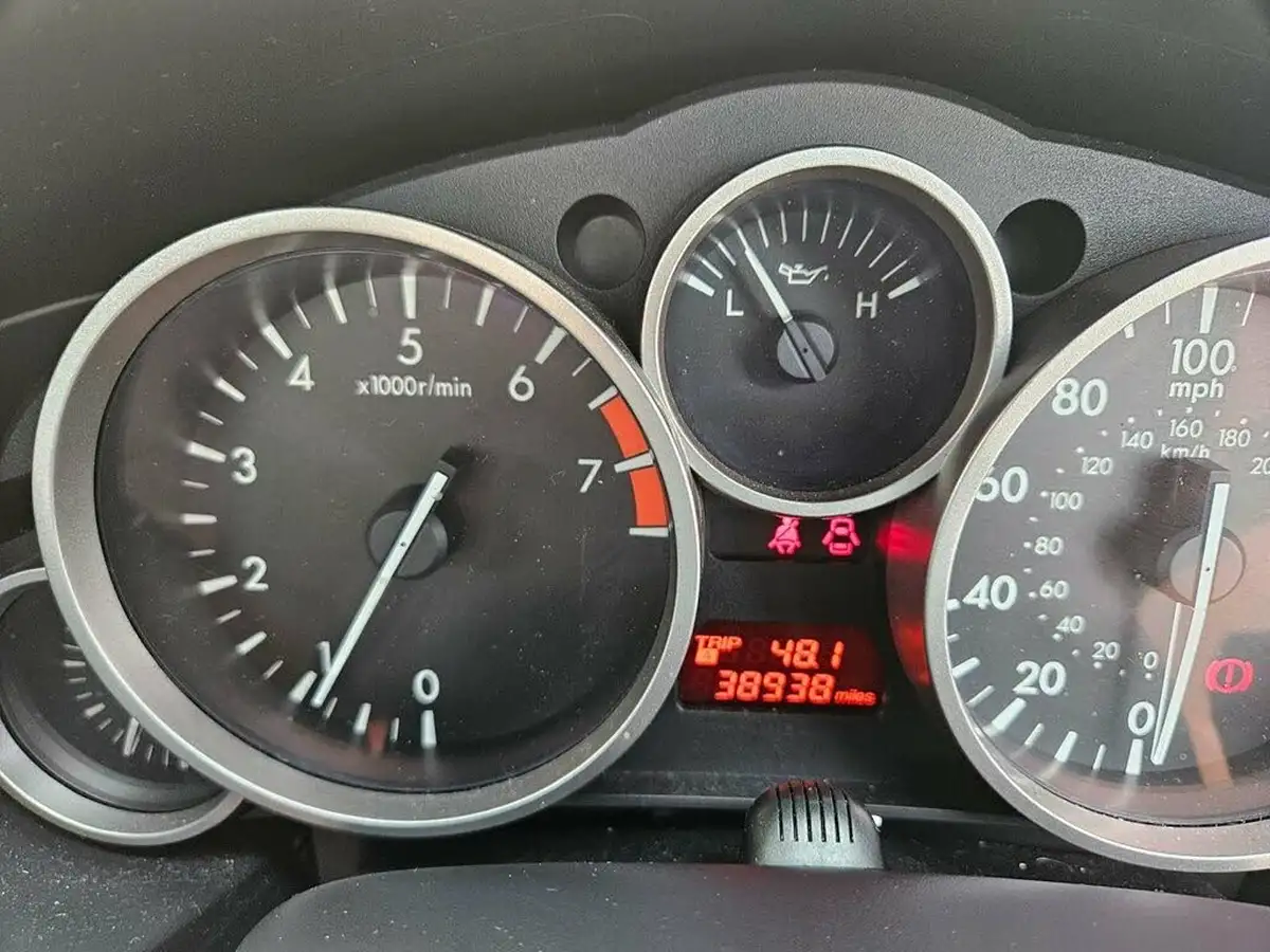 2014-mazda-mx-5-18-roadster-sport-venture-big-8