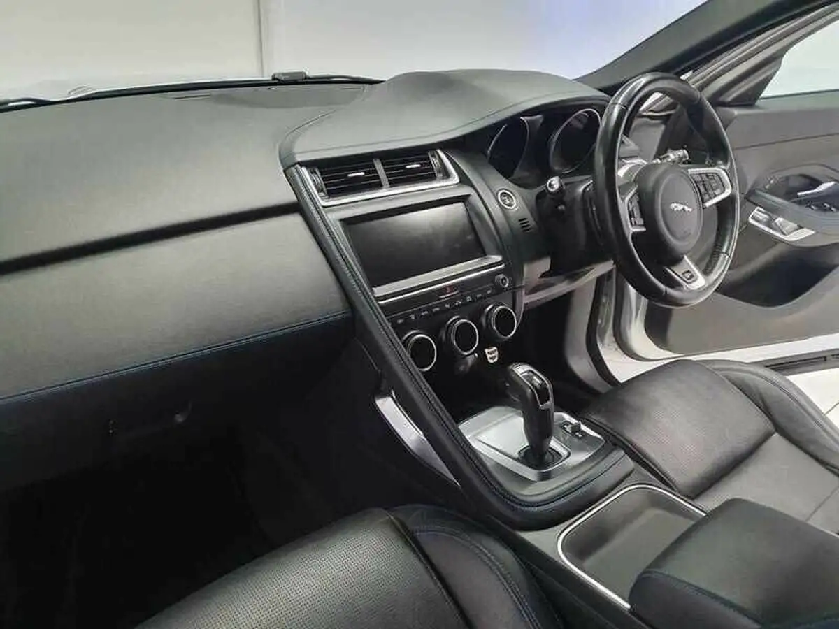 2018-jaguar-e-pace-20-i4d-r-dynamic-s-180ps-awd-ss-auto-big-23