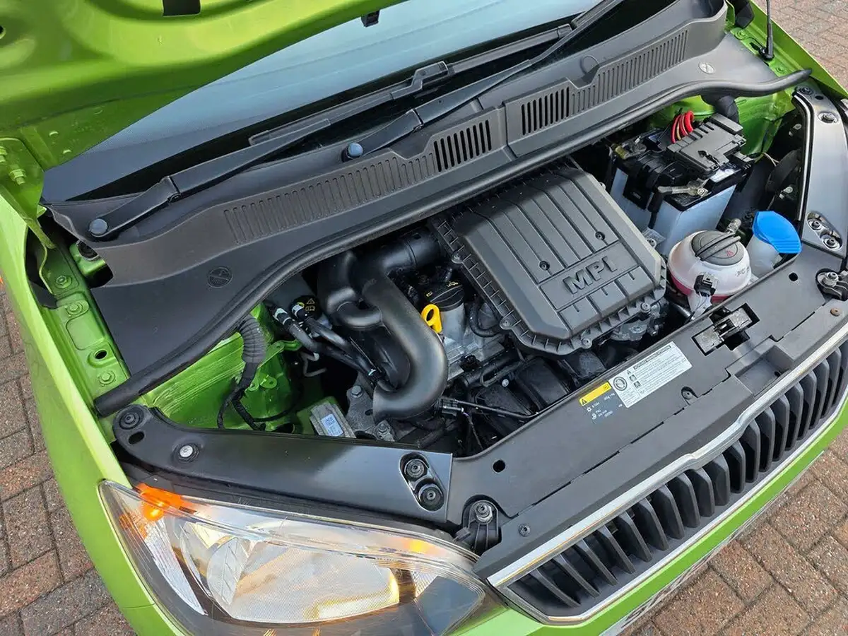 2015-skoda-citigo-10-se-5d-big-35