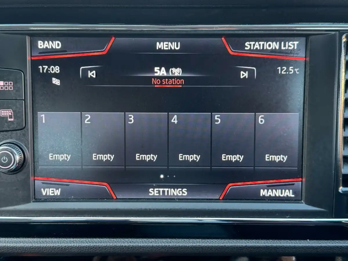 2017-seat-leon-18-tsi-fr-technology-hatchback-5d-big-40
