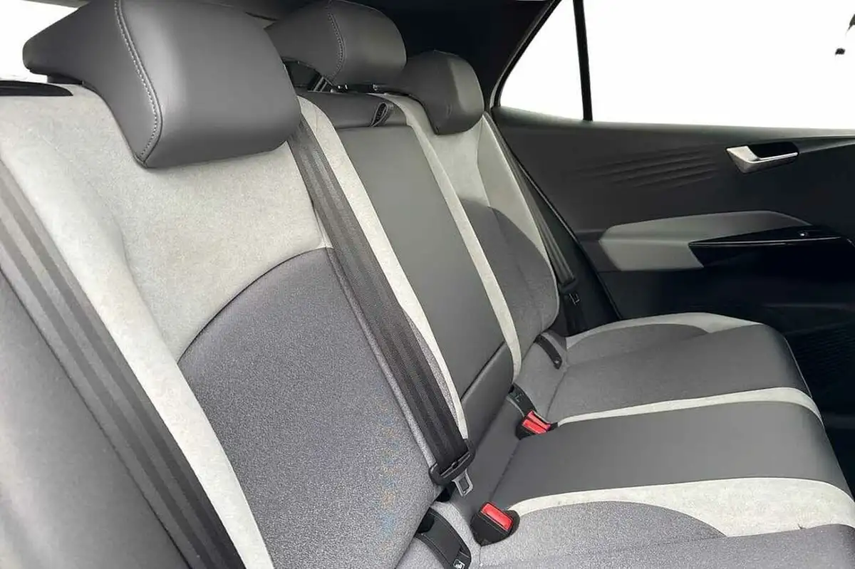 2020-volkswagen-id3-e-business-big-7