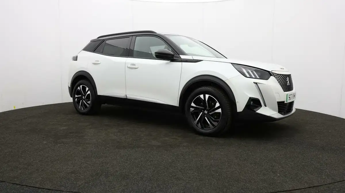 2021-peugeot-2008-suv-e-gt-big-38