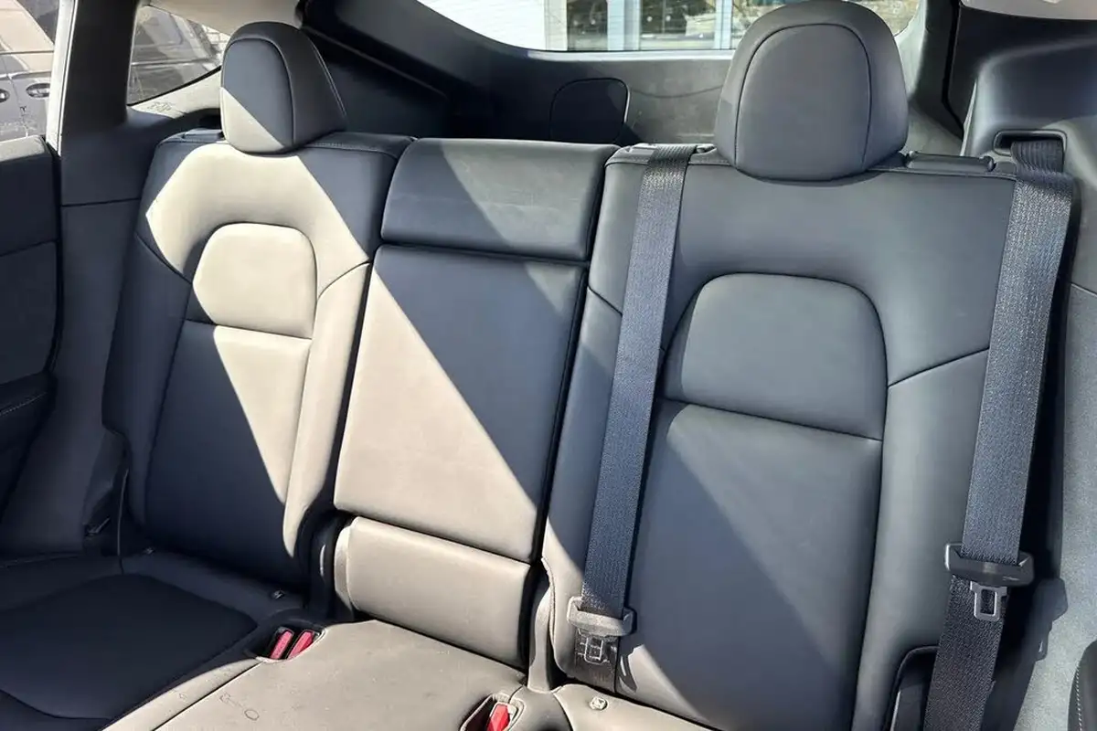 2022-tesla-model-y-e-performance-big-12