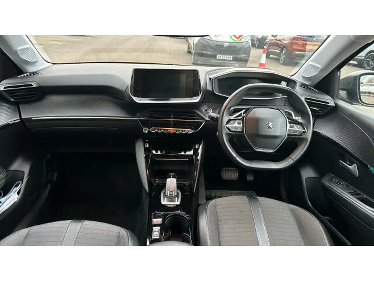 2021-peugeot-208-12-puretech-allure-premium-100bhp-eat8-big-9