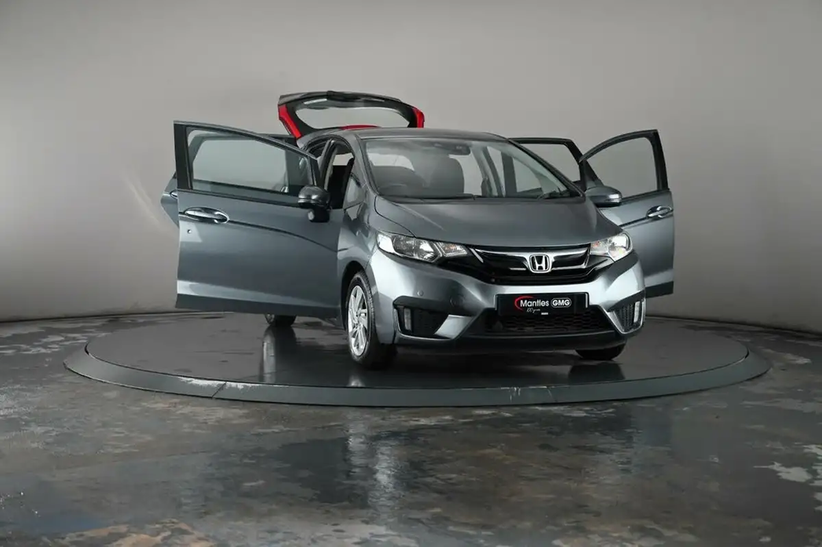 2017-honda-jazz-13-i-vtec-se-big-24