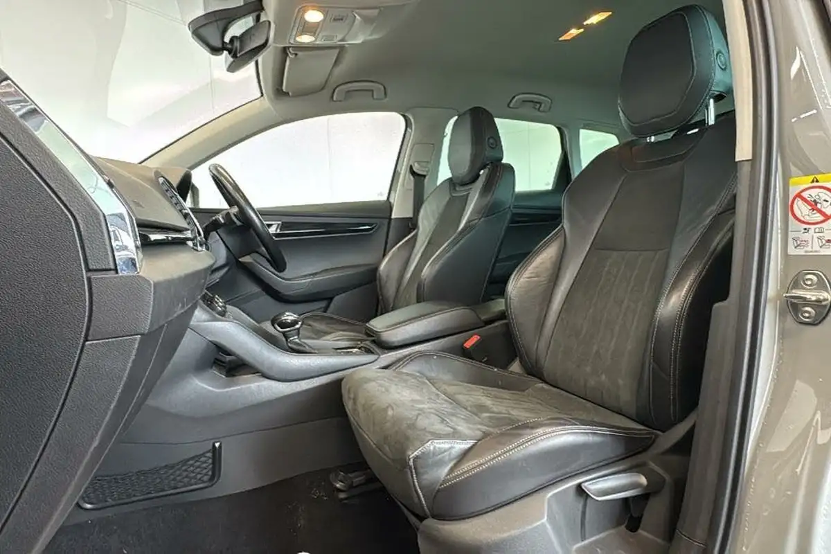 2019-skoda-karoq-16tdi-se-l-dsg-big-10