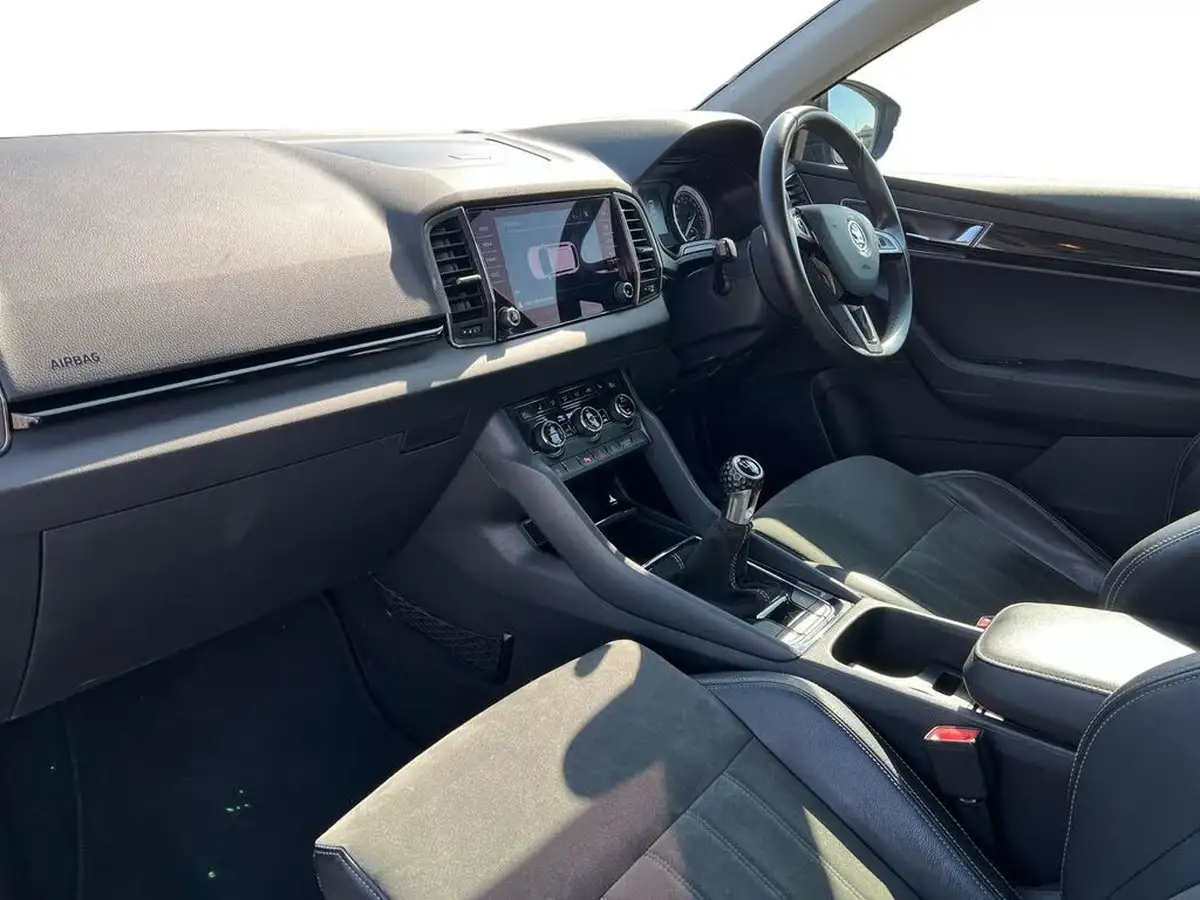 2019-skoda-karoq-15-tsi-se-l-big-5
