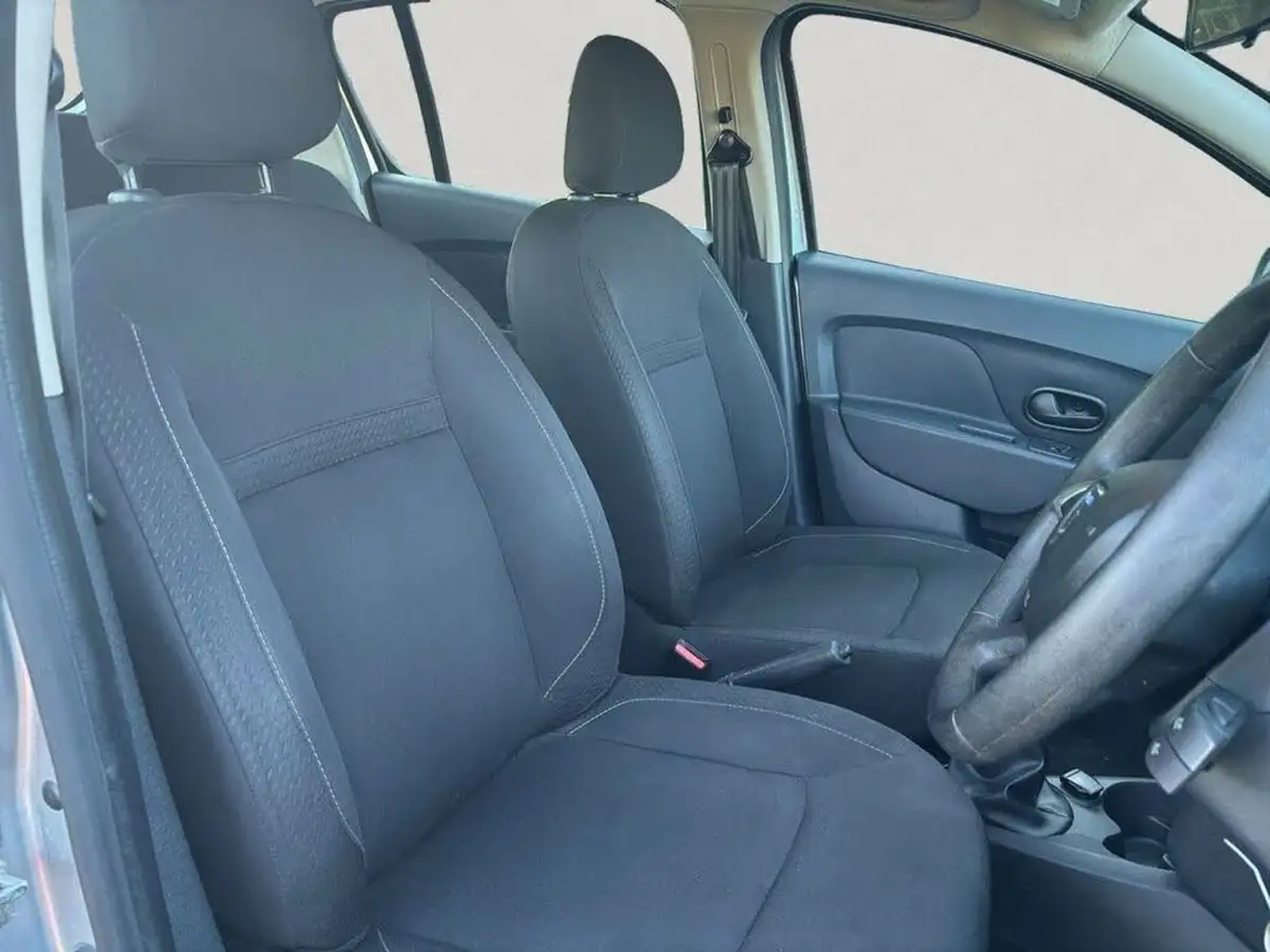 2020-dacia-sandero-10-sce-essential-big-9
