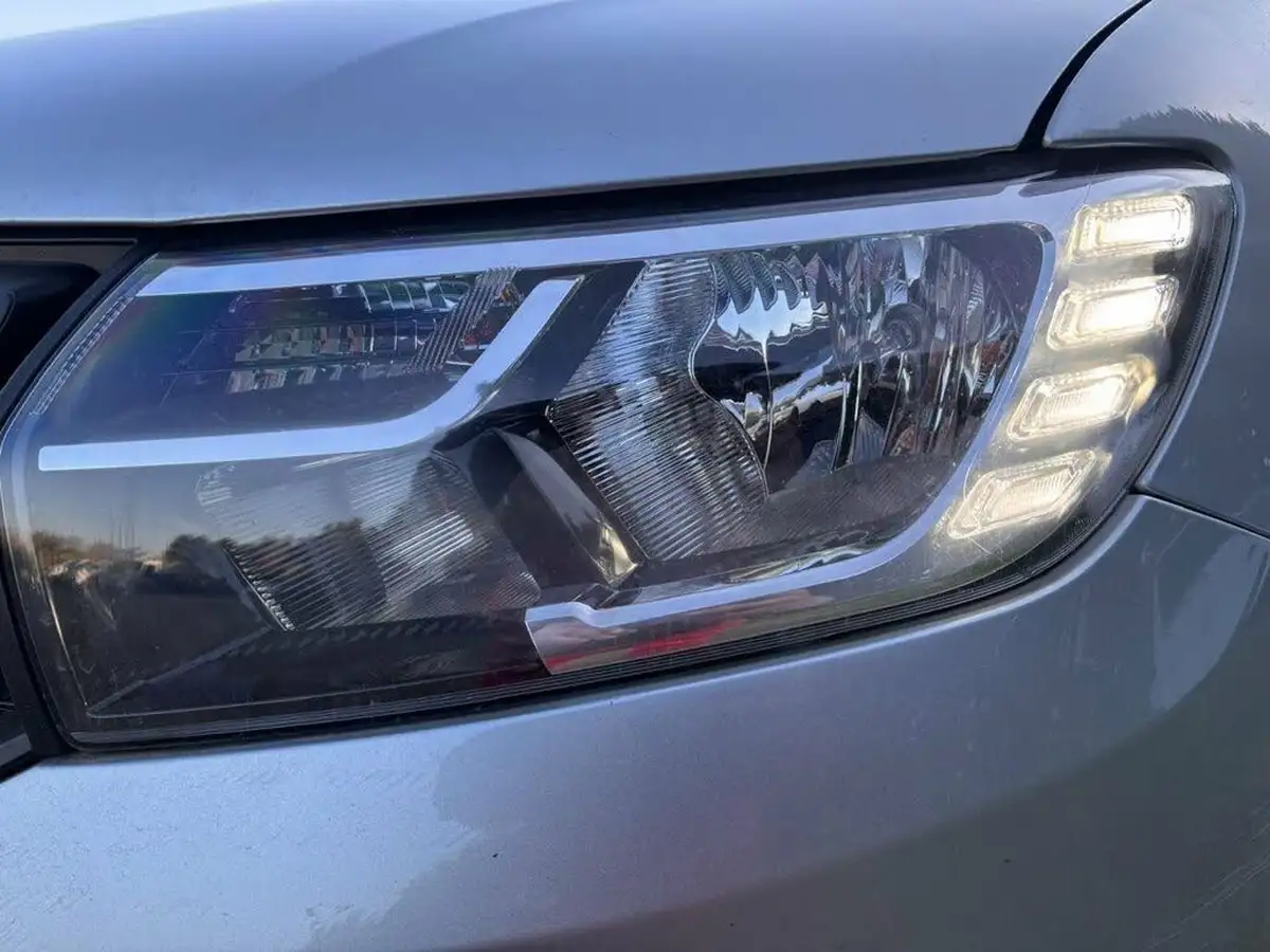 2020-dacia-sandero-10-sce-essential-big-37