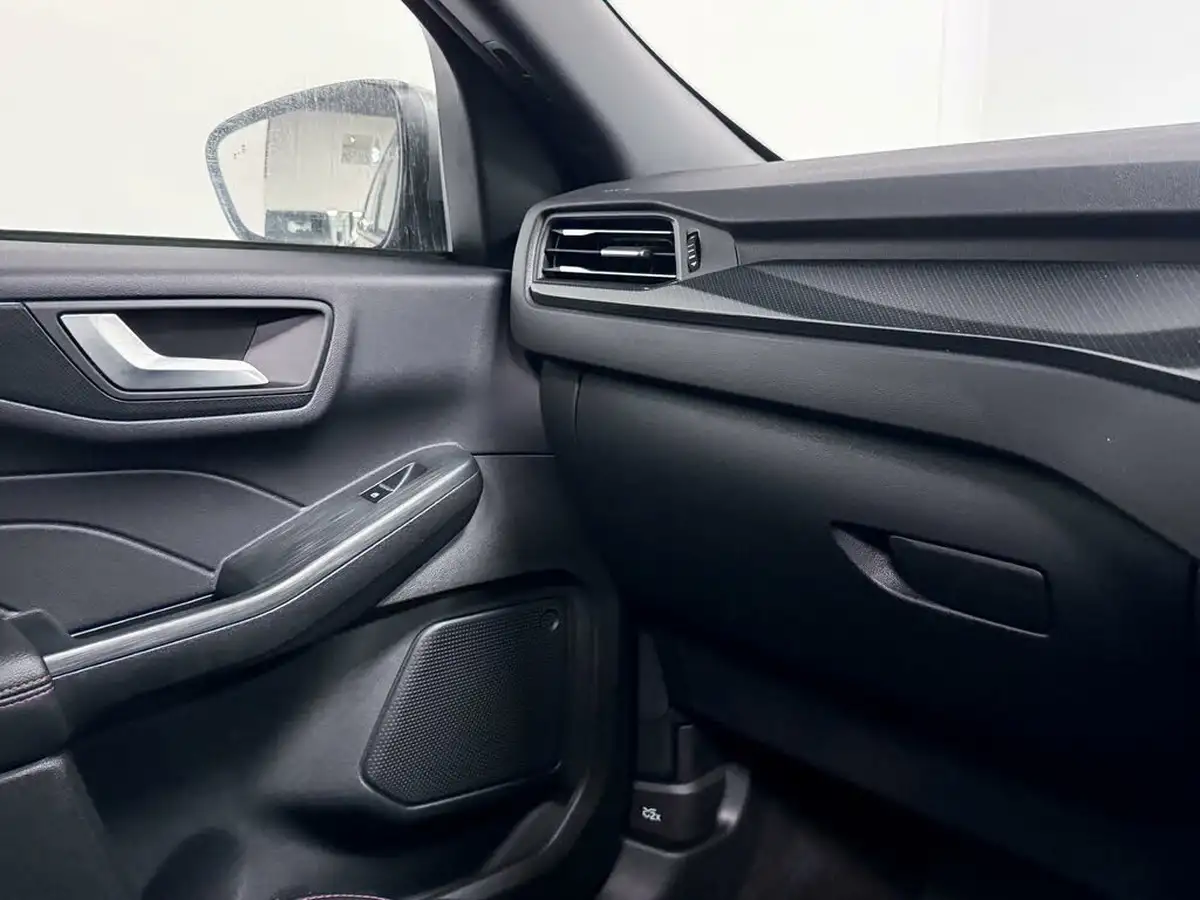 2023-ford-kuga-25t-st-line-x-edition-190ps-fhev-big-24