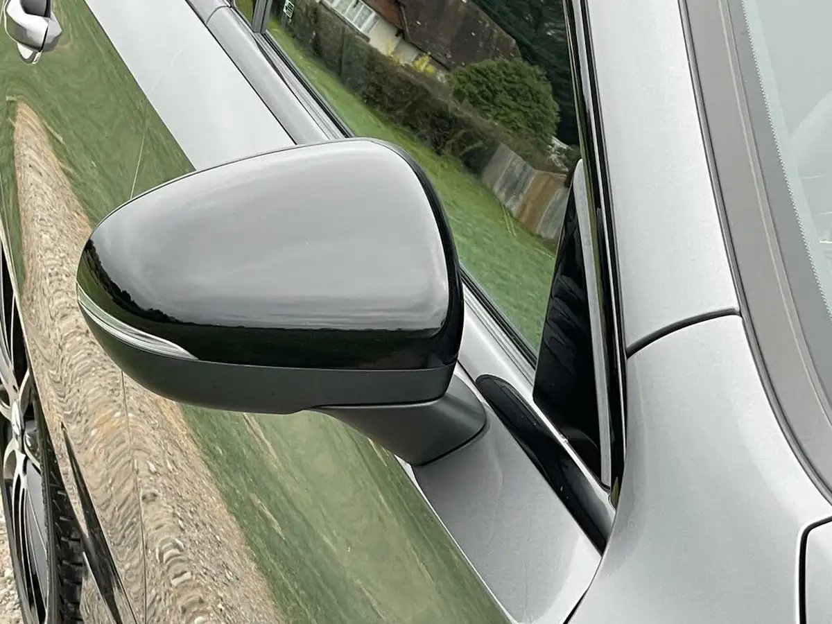 2021-mercedes-benz-a-class-20d-a200d-exclusive-edition-big-15