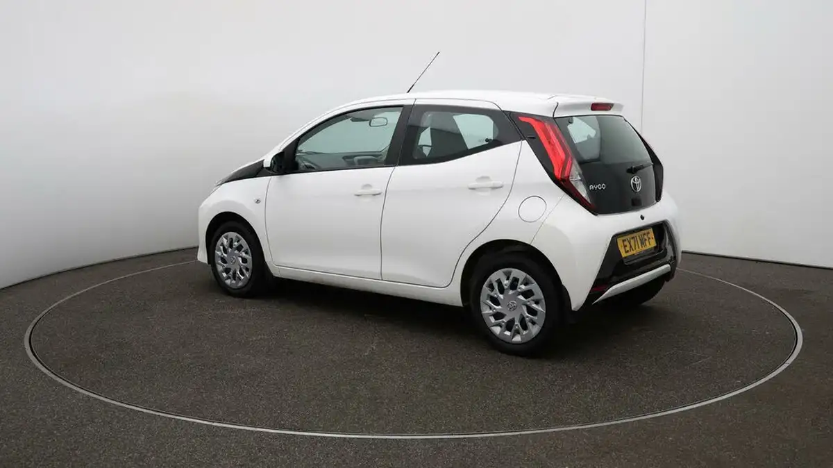 2021-toyota-aygo-10-vvt-i-x-play-tss-big-5