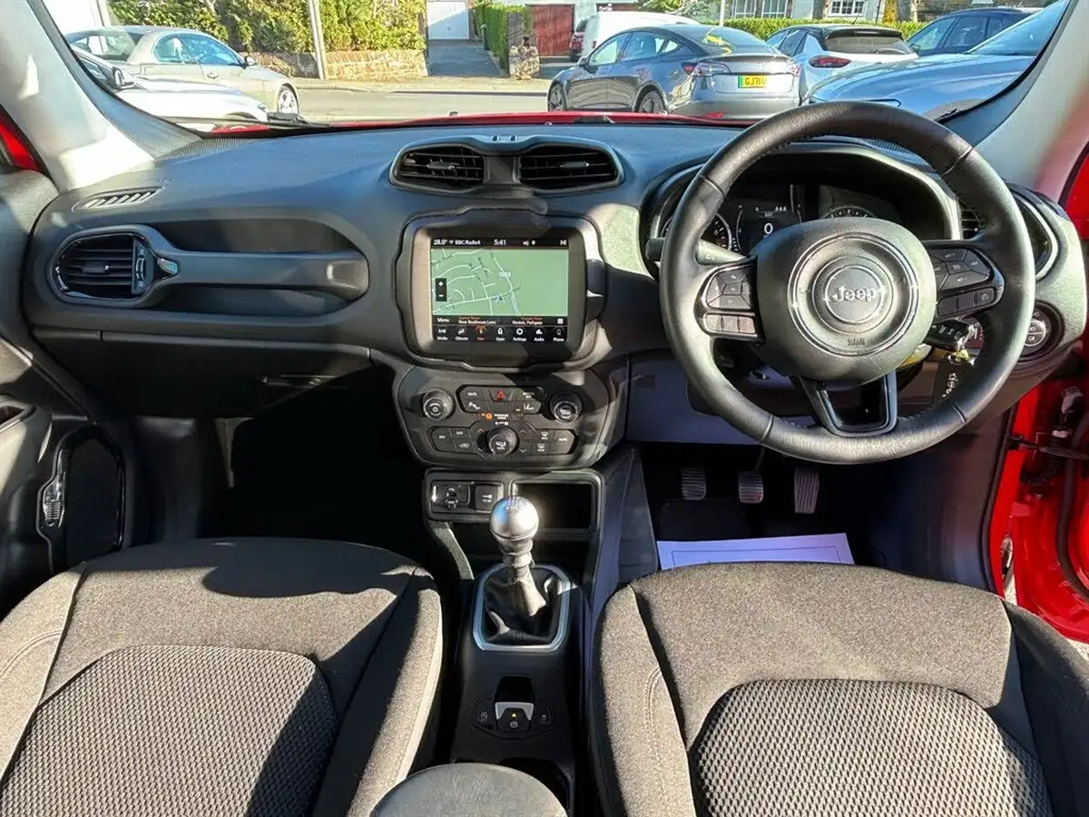 2020-jeep-renegade-10-gse-night-eagle-big-4