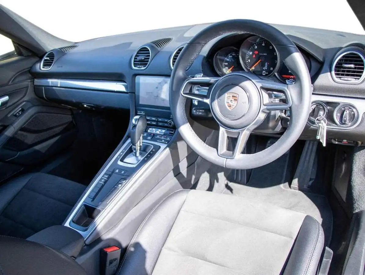 2024-porsche-cayman-718-20-cayman-pdk-big-4