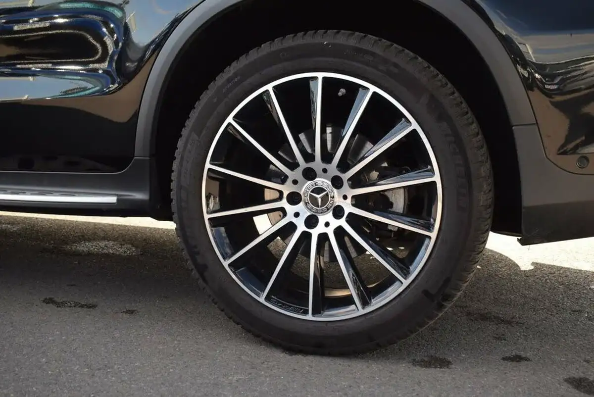 2019-mercedes-benz-glc-class-20-glc250-amg-night-edition-ss-big-17