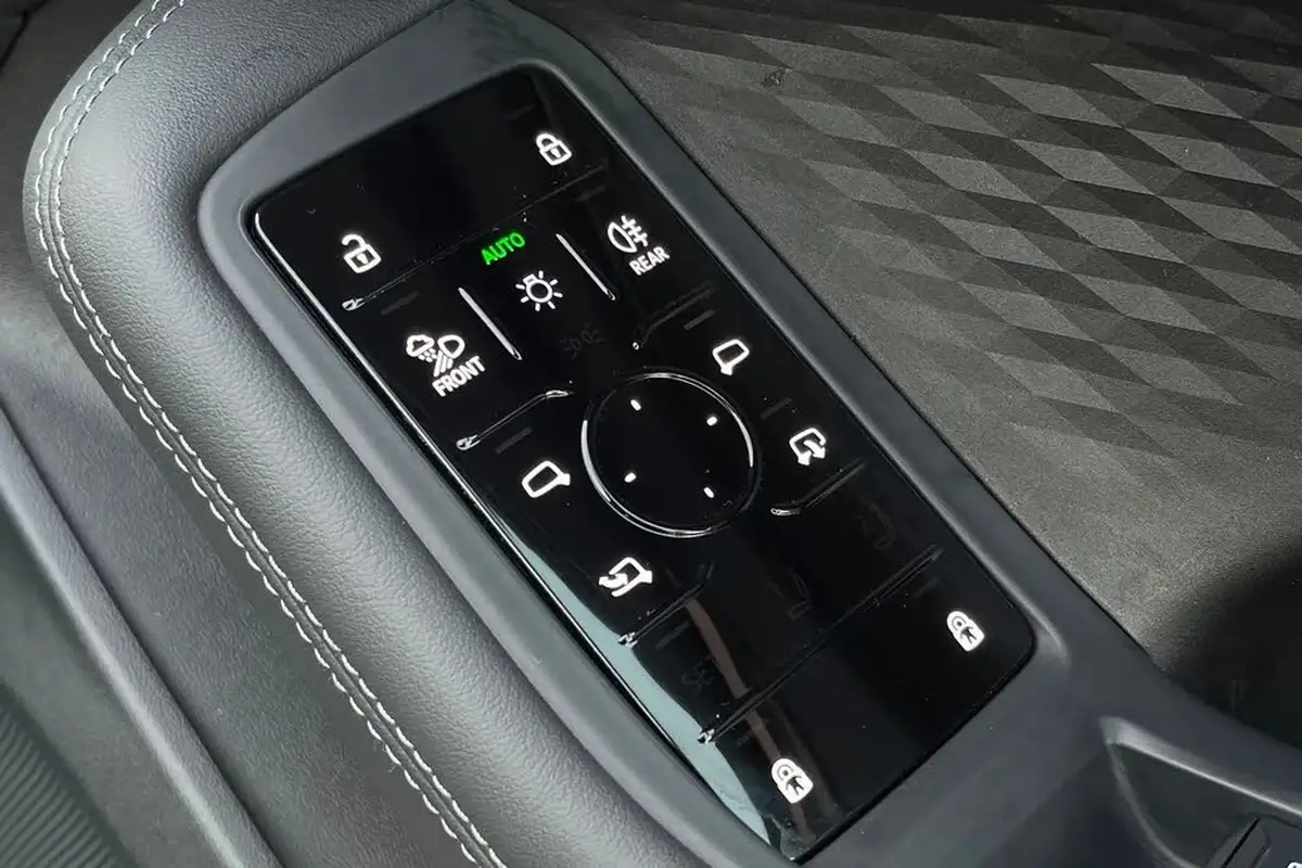 2024-audi-a5-20-tdi-edition-1-avant-big-26