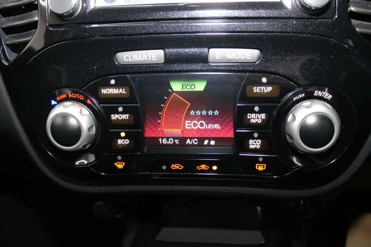 2013-nissan-juke-16-n-tec-1598cc-big-26