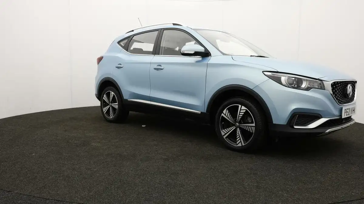 2021-mg-zs-suv-e-exclusive-ev-big-45