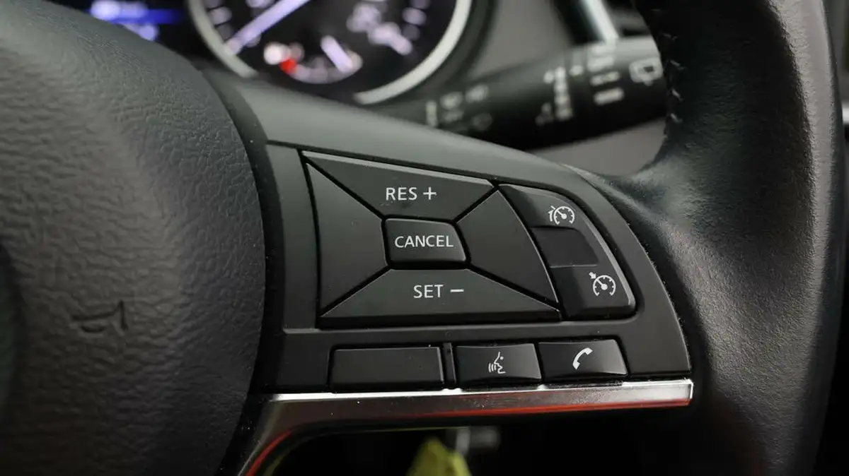 2019-nissan-qashqai-15dci-acenta-premium-heat-pack-big-22